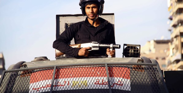 Mısır'da Asker-Yargı-Polis Devletini Kurumsallaştıran Yeni Anayasa