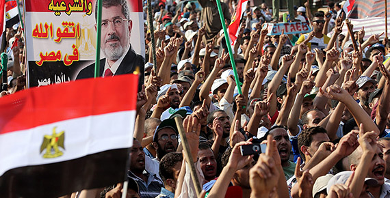 Mursi'nin Bir Yılı ve Güç Mücadelesi