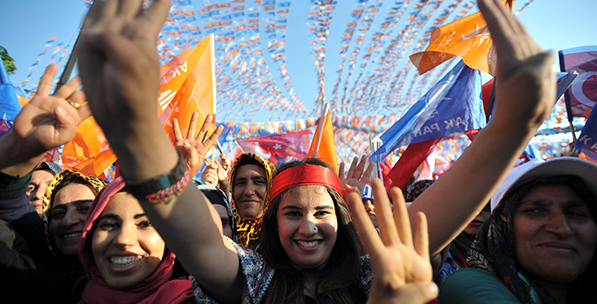 Siyasette 'Yeni Normal' ve AK Parti