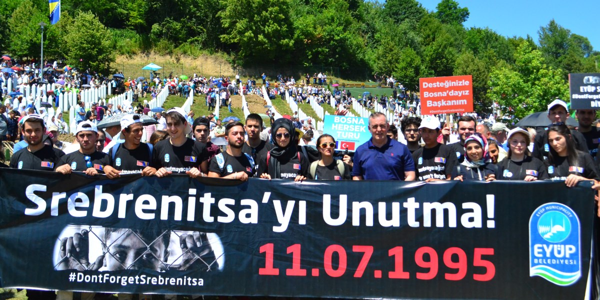 Srebrenitsa Soykırımının Sorumlusu Kim