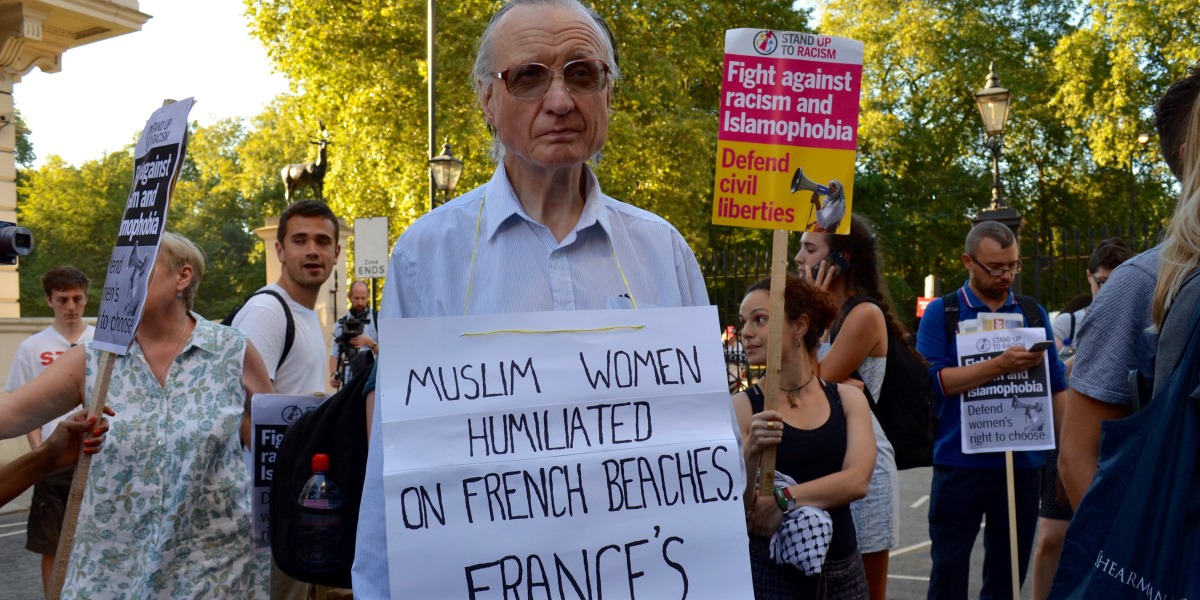 Fransa'da İslamofobik Saldırılar 2015 Yılında Yüzde 500 Arttı