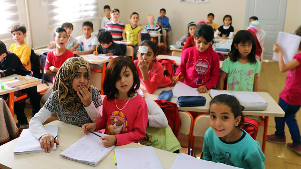 SETA Türkiye'deki Suriyeli Çocukların Okullaşamama Nedenlerini Araştırdı