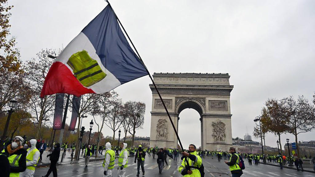 Fransa: Siyasete Karşı Sokağın Sesi