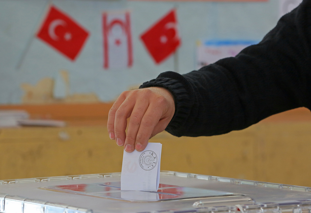 Analiz: 2022 KKTC Erken Genel Seçimi | Partiler, Seçim Gündemi ve Senaryolar