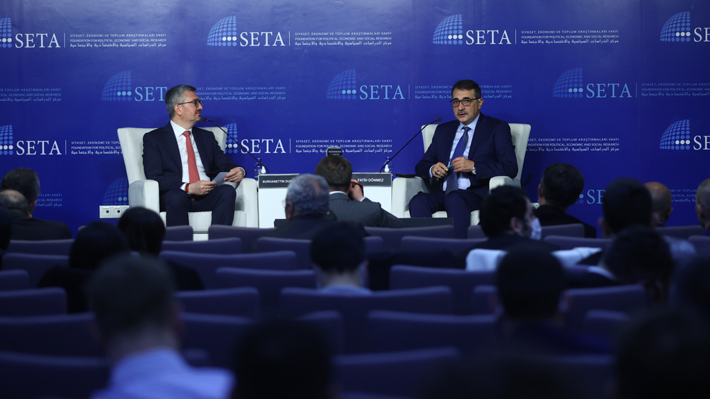 SETA, ‘Dünyada ve Türkiye’de Enerji Trendleri’ Konferansı Düzenledi
