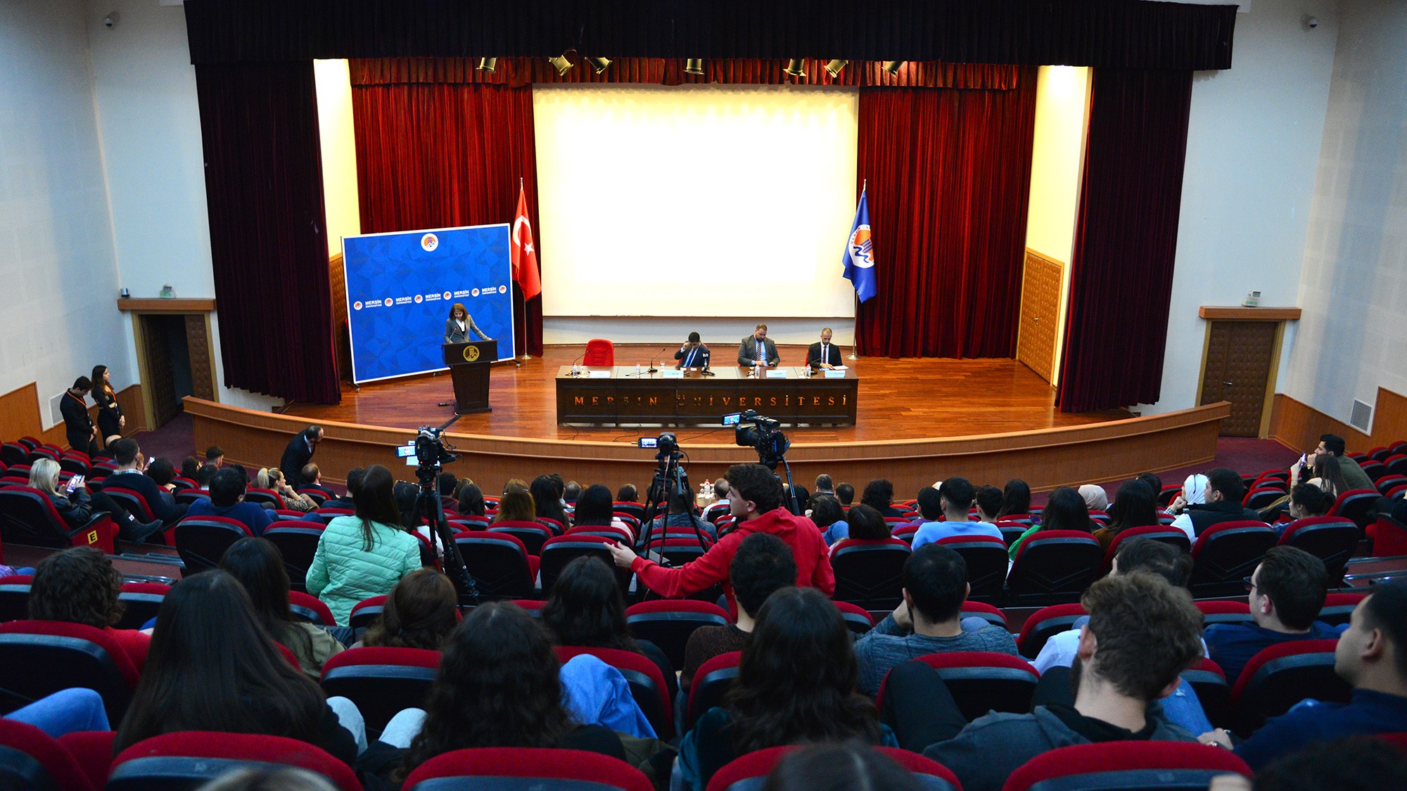 Mersin Üniversitesi Öğrencileri Milli Teknoloji Hamlesi Panelinde Buluştular