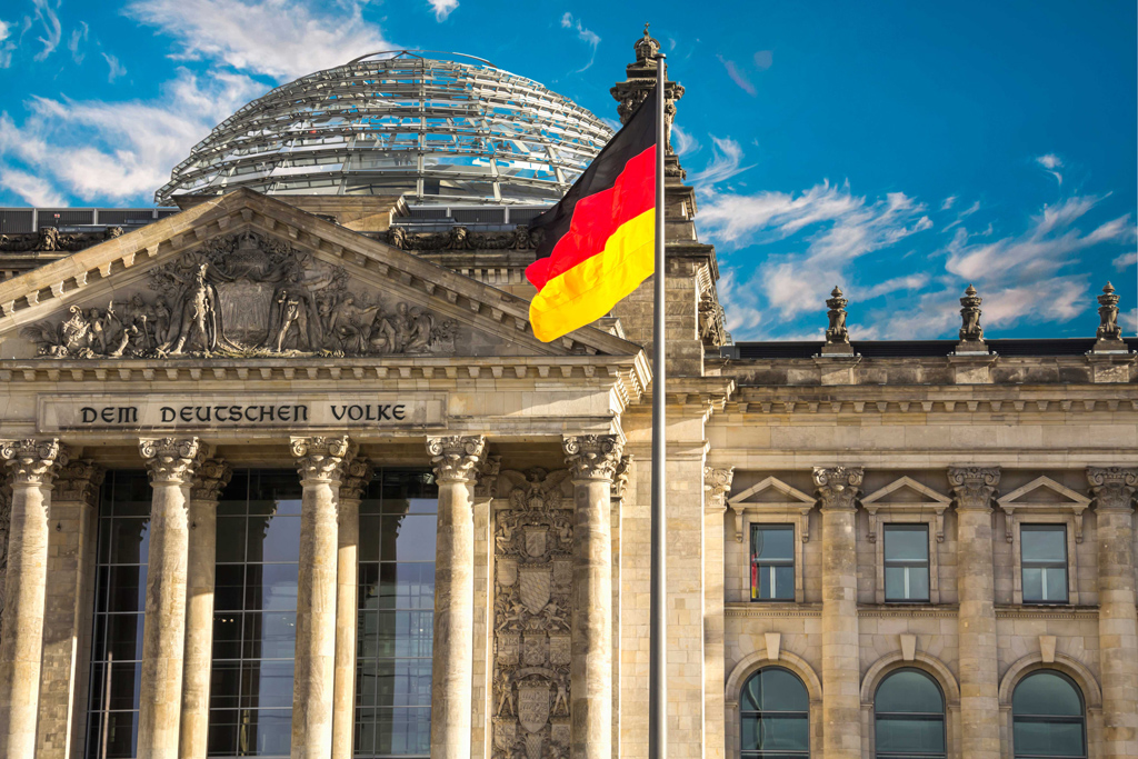 Analiz: Federal Hükümetin İki Yılı ve Yeni Dönemde Alman Siyaseti