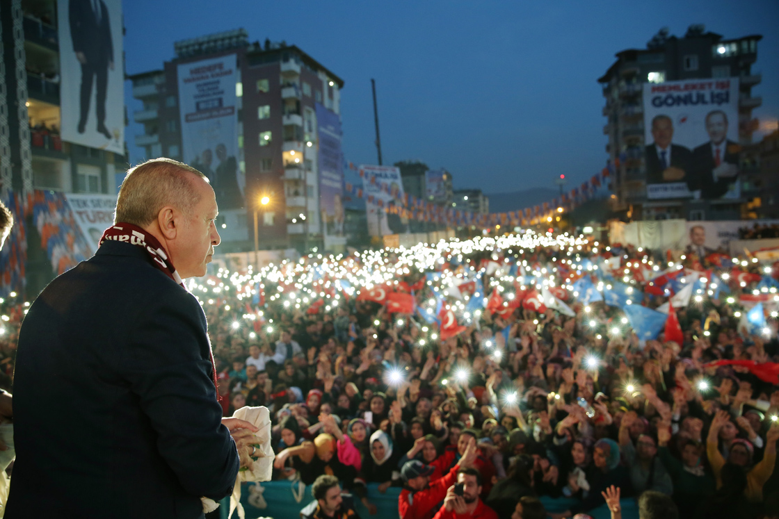 Türkiye Yüzyılında Siyaset ve Siyasi Partiler