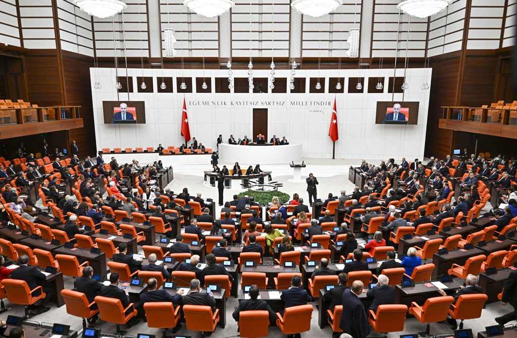 Türkiye Yüzyılı na Girerken TBMM Parlamenter Profil Analizi