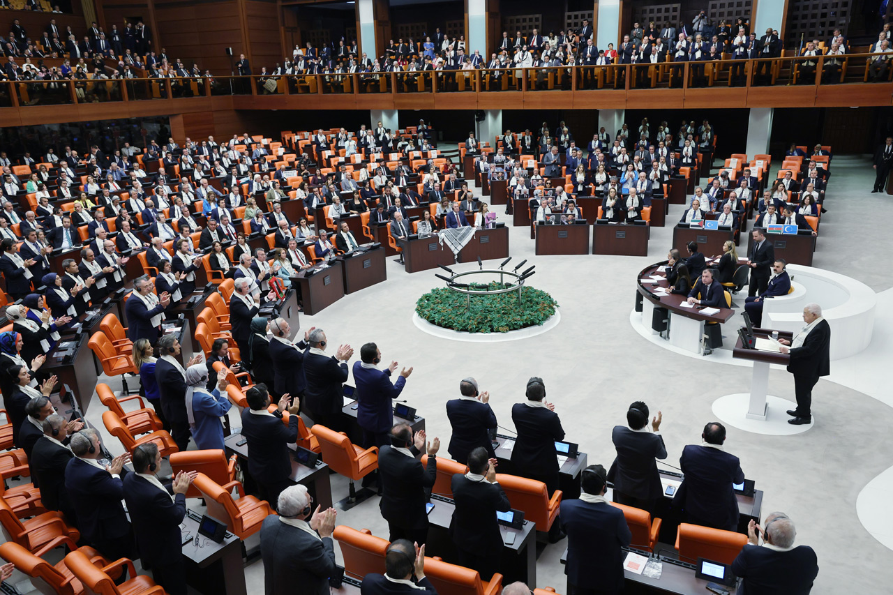 Tarihi Oturum Önemli Bir Konuşma