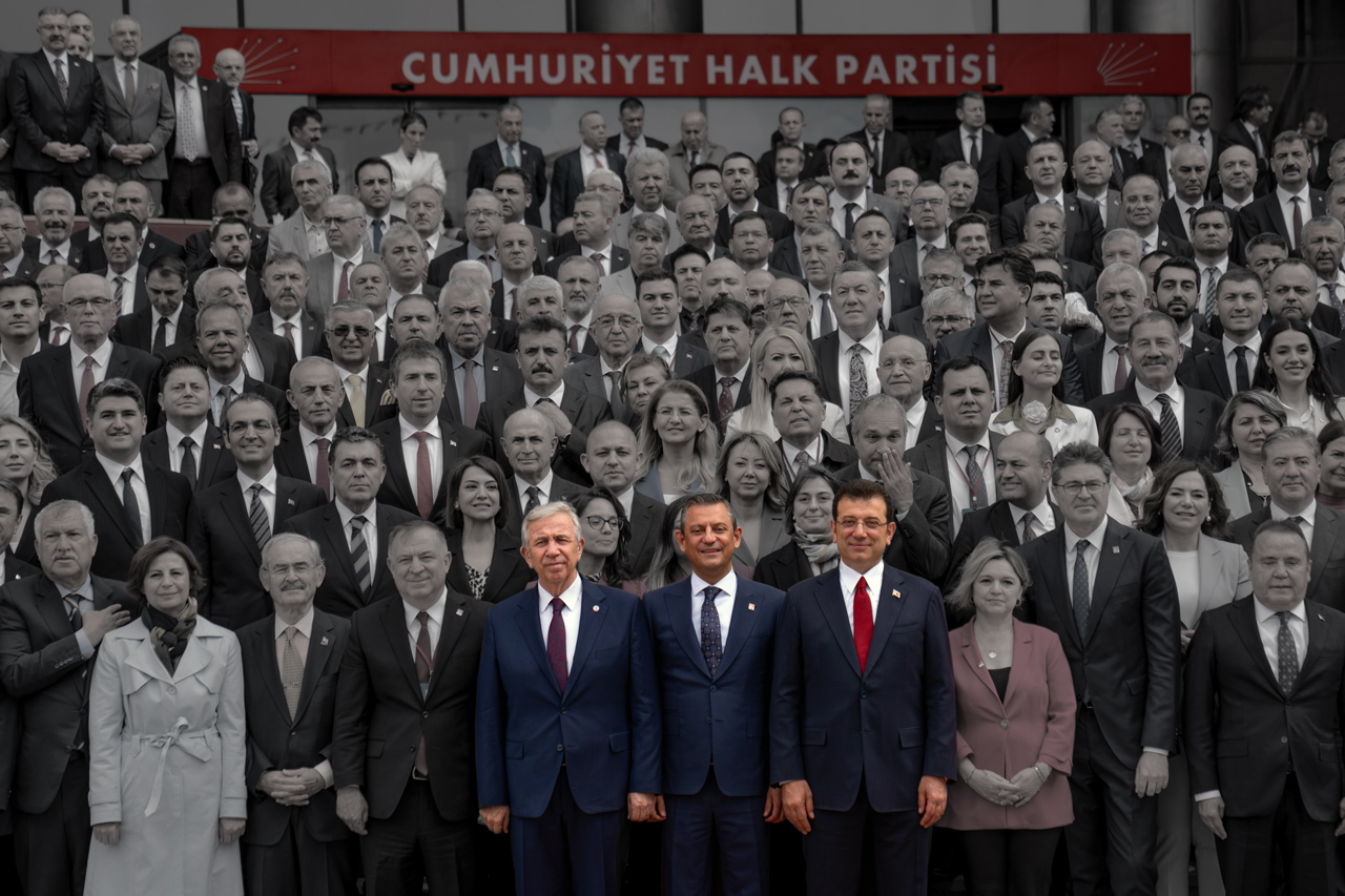 Her Üçlü Muhteşem midir