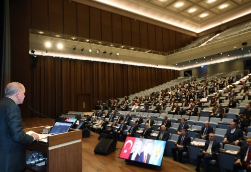 Dinamik Siyaset Değişen Kadrolar