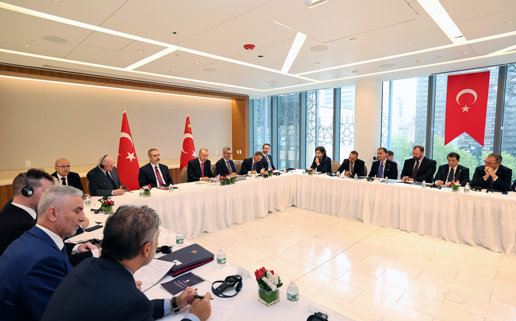 Diskussionsrunde mit Thinktanks in New York mit Staatspräsident Erdoğan