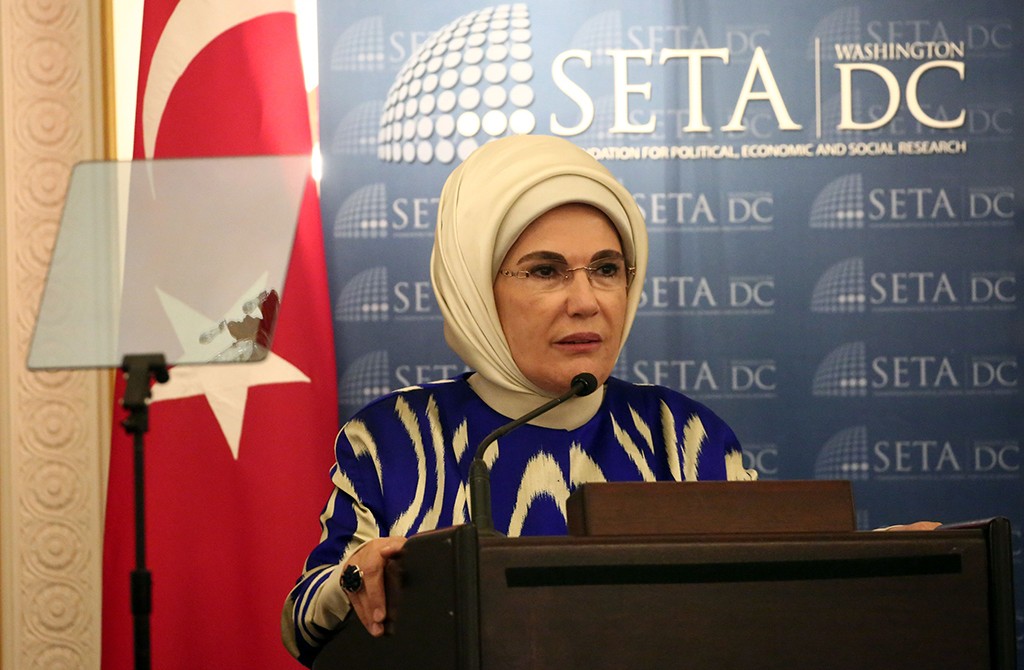 Aid should focus on development Turkey s first lady
