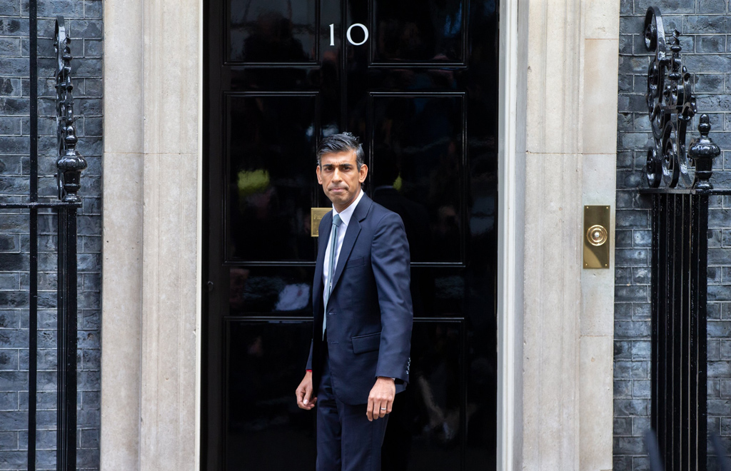 What challenges await Rishi Sunak as UK PM?
