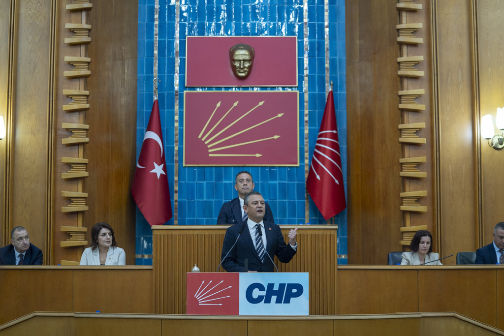 The CHP s persistent political style